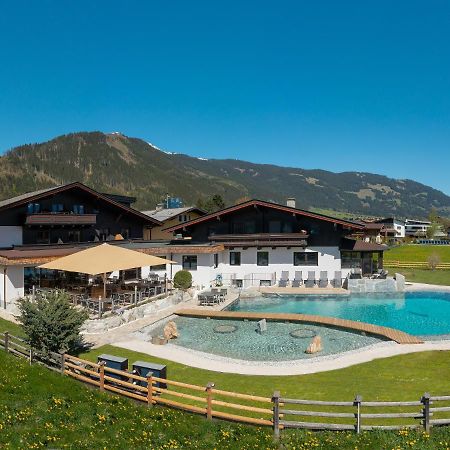 Hotel Quehenberger Maishofen Bagian luar foto