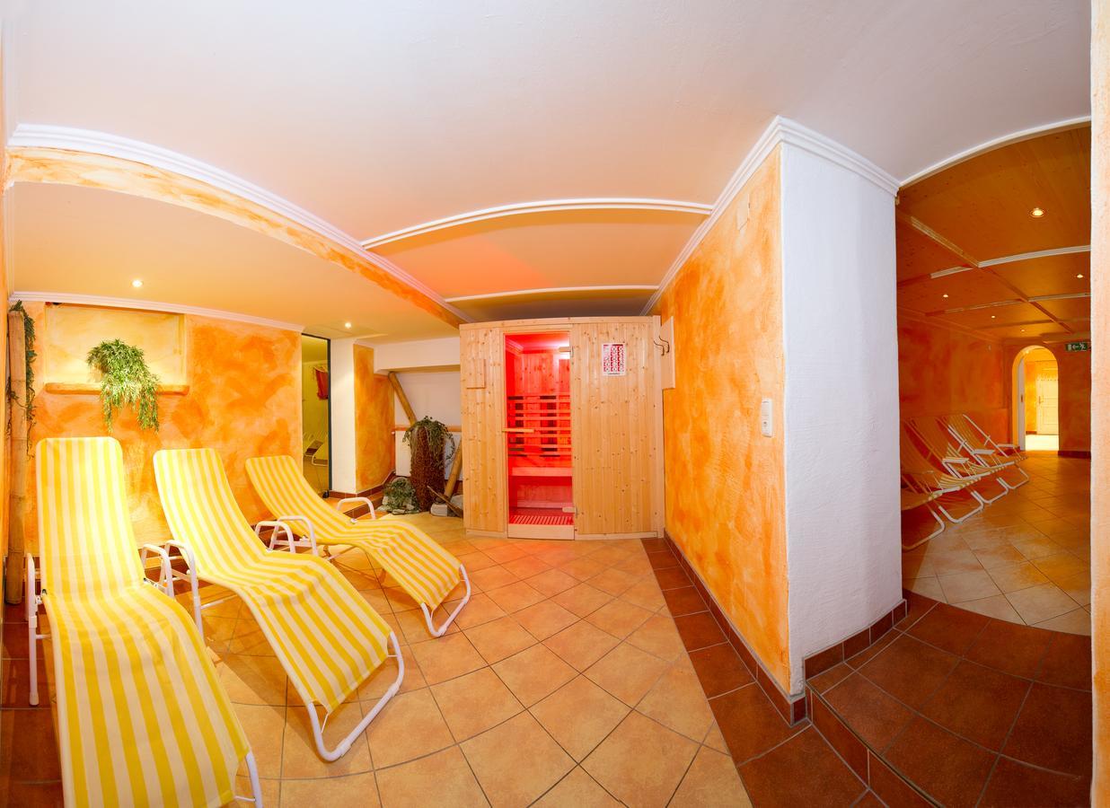 Hotel Quehenberger Maishofen Bagian luar foto
