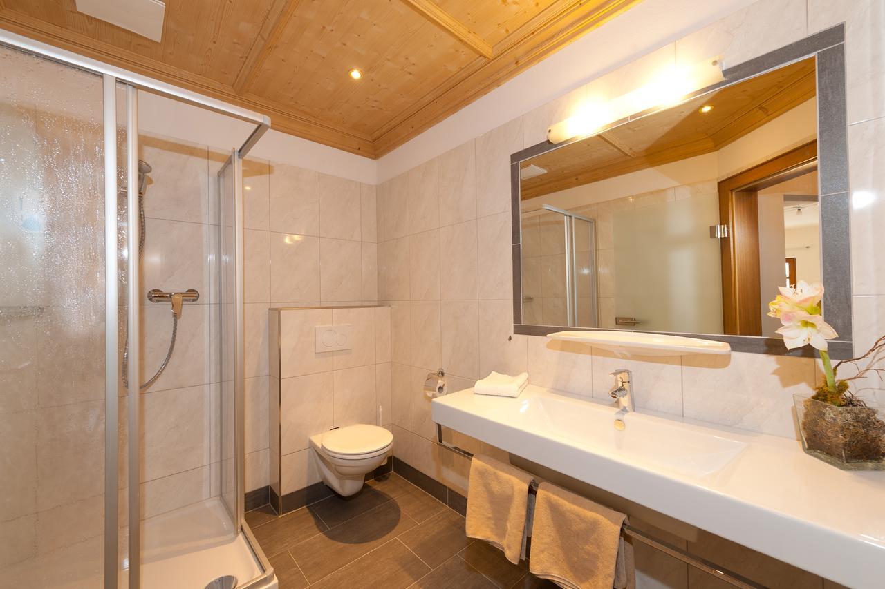 Hotel Quehenberger Maishofen Bagian luar foto