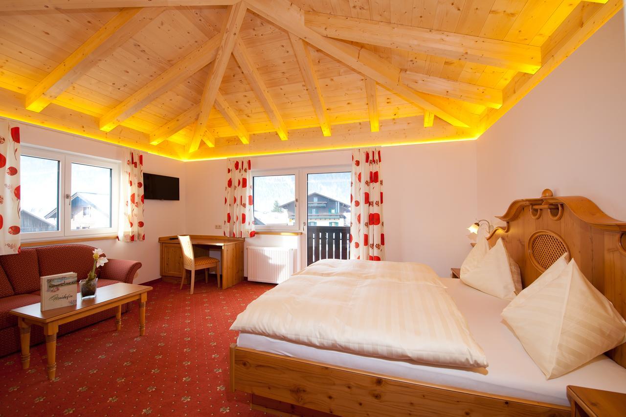 Hotel Quehenberger Maishofen Bagian luar foto