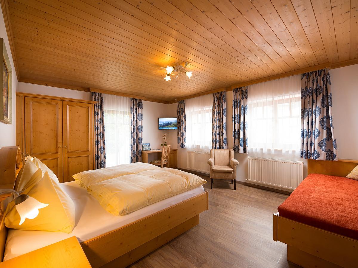 Hotel Quehenberger Maishofen Bagian luar foto