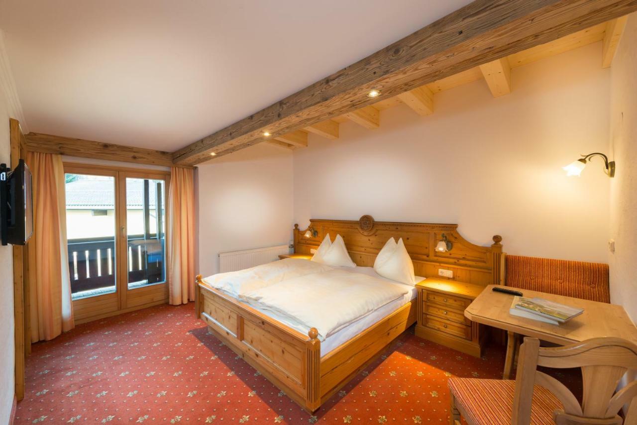 Hotel Quehenberger Maishofen Bagian luar foto